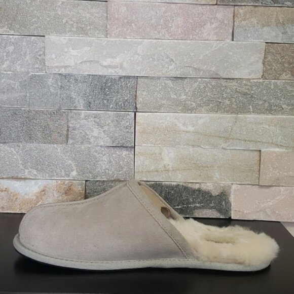 UGG Men's Scuff Slipper - Picture 5 of 6